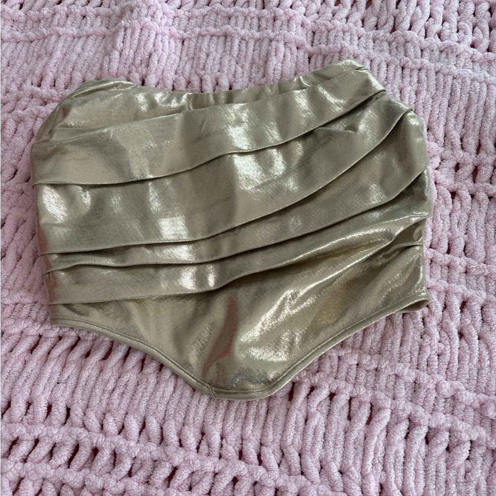 Strapless Akira top